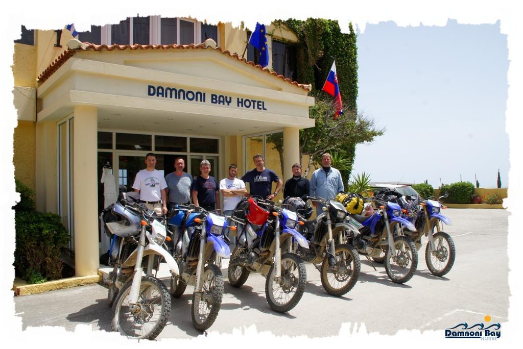 ホテル Damnoni Bay エクステリア 写真