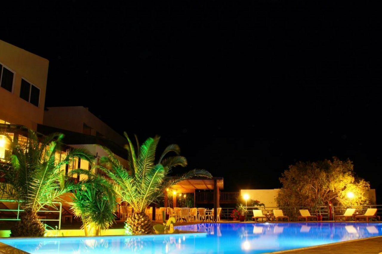 ホテル Damnoni Bay エクステリア 写真